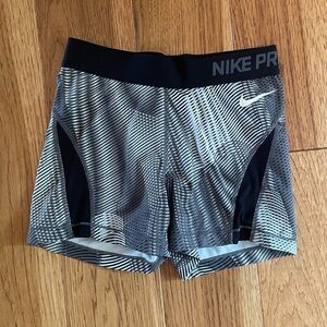 Nike Pros 2.5”